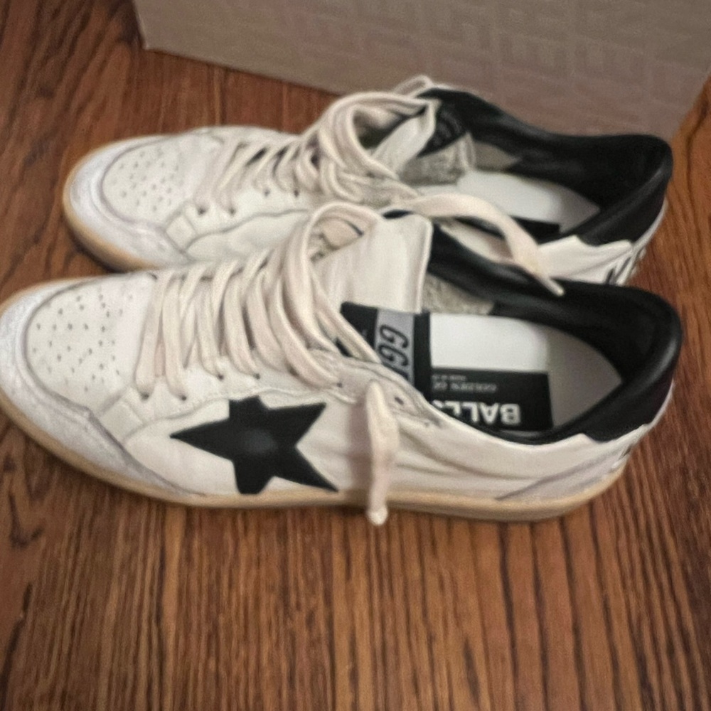 Golden Goose Women’s Ballstar Sneakers - Picture 6 of 12
